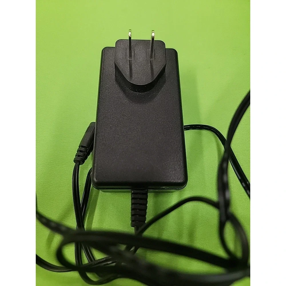 Replacement 12V 3A AC-DC Power Adaptor Charger for Medion E3222 MD 63310 Laptop